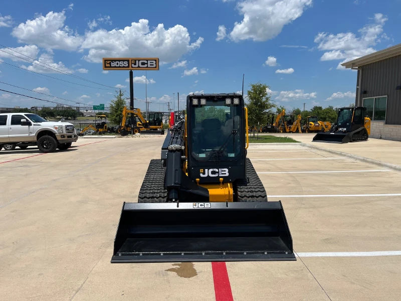 2026 JCB 3TS-8T