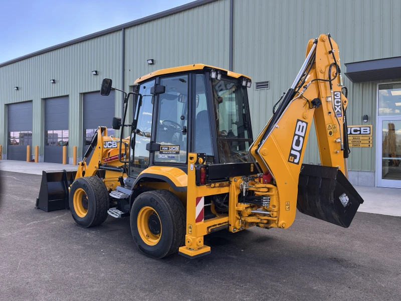 2025 JCB 3CX Compact Backhoe Loader