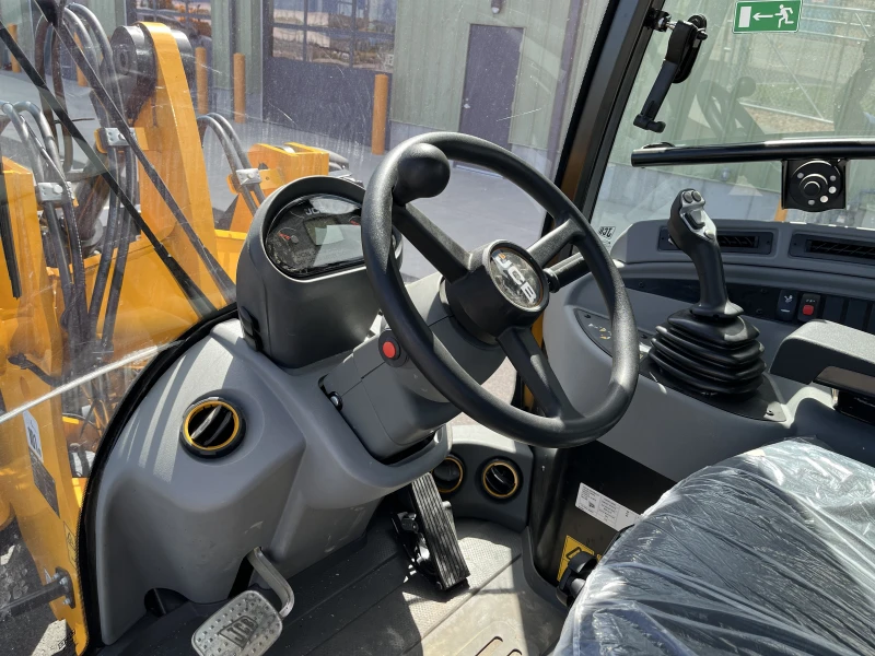 2025 JCB 407 Wheel Loader