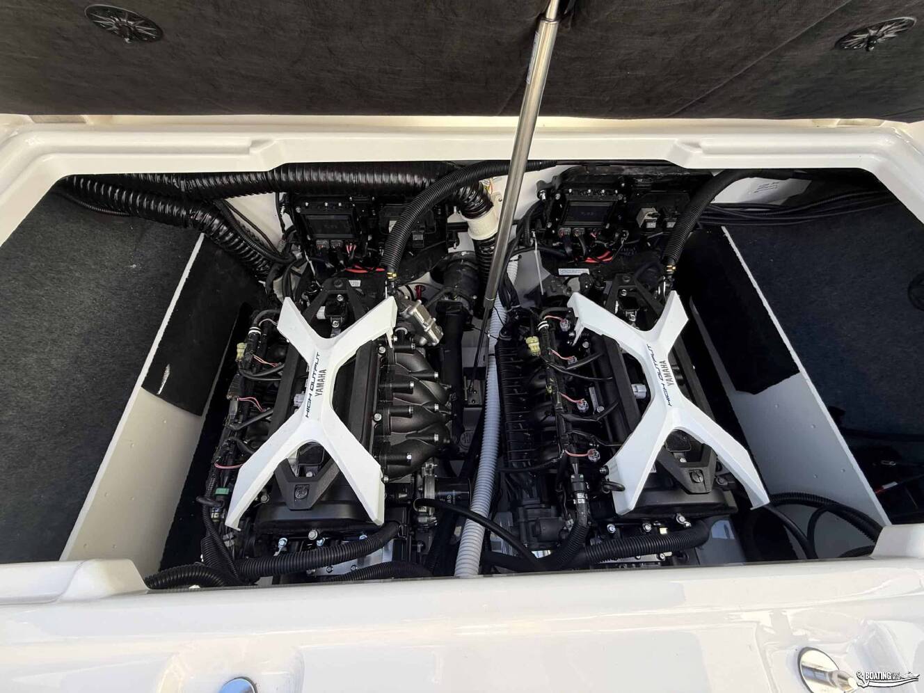 A photo of this 2027 Yamaha Boats 222SE