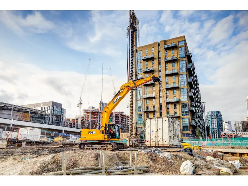 2025 JCB 220X Excavator