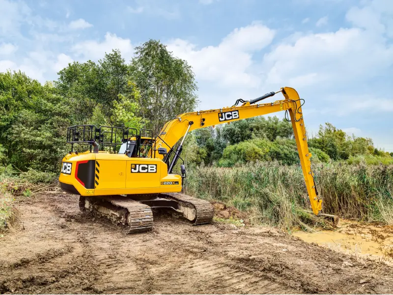 2025 JCB 220X Excavator