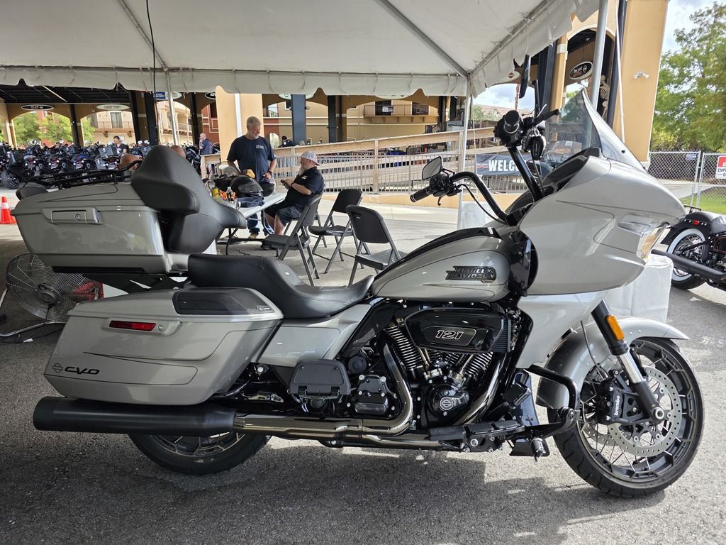 2023 Harley-Davidson® FLTRXSE - CVO Road Glide® CVO CUSTOM in ormond beach FL
