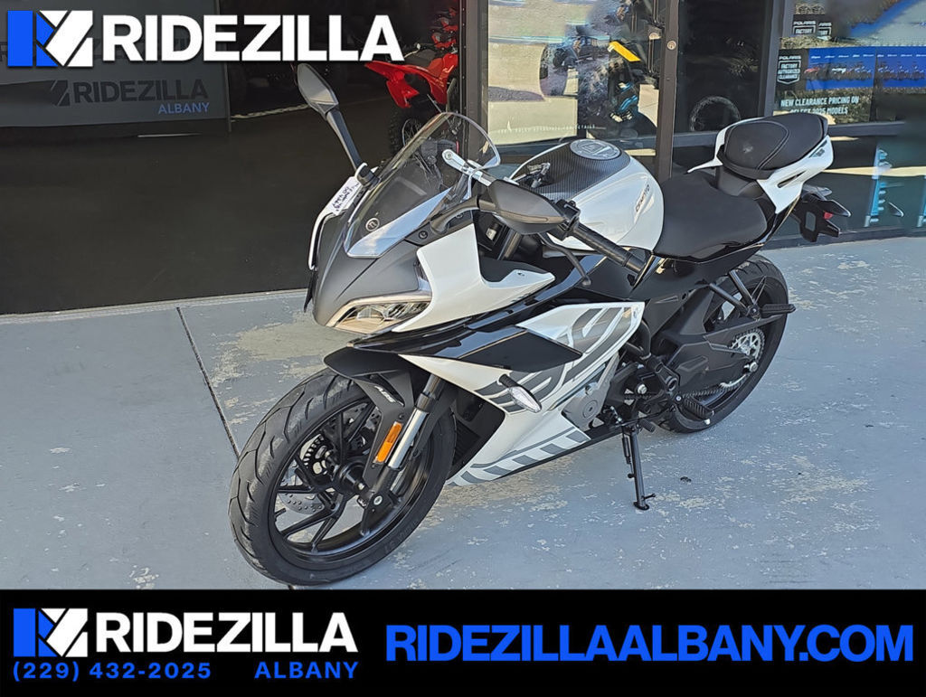 2026 CFMOTO 300SS Sportbike motorcycle