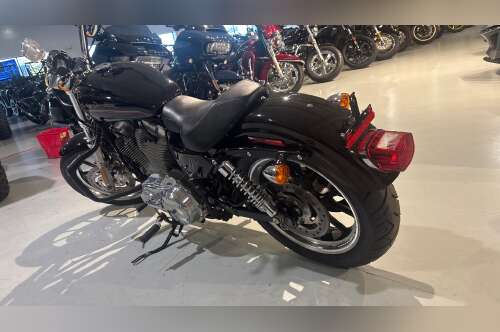 2011 Harley-Davidson® SPORTSTER XL883 SUPERLOW in white plains MD