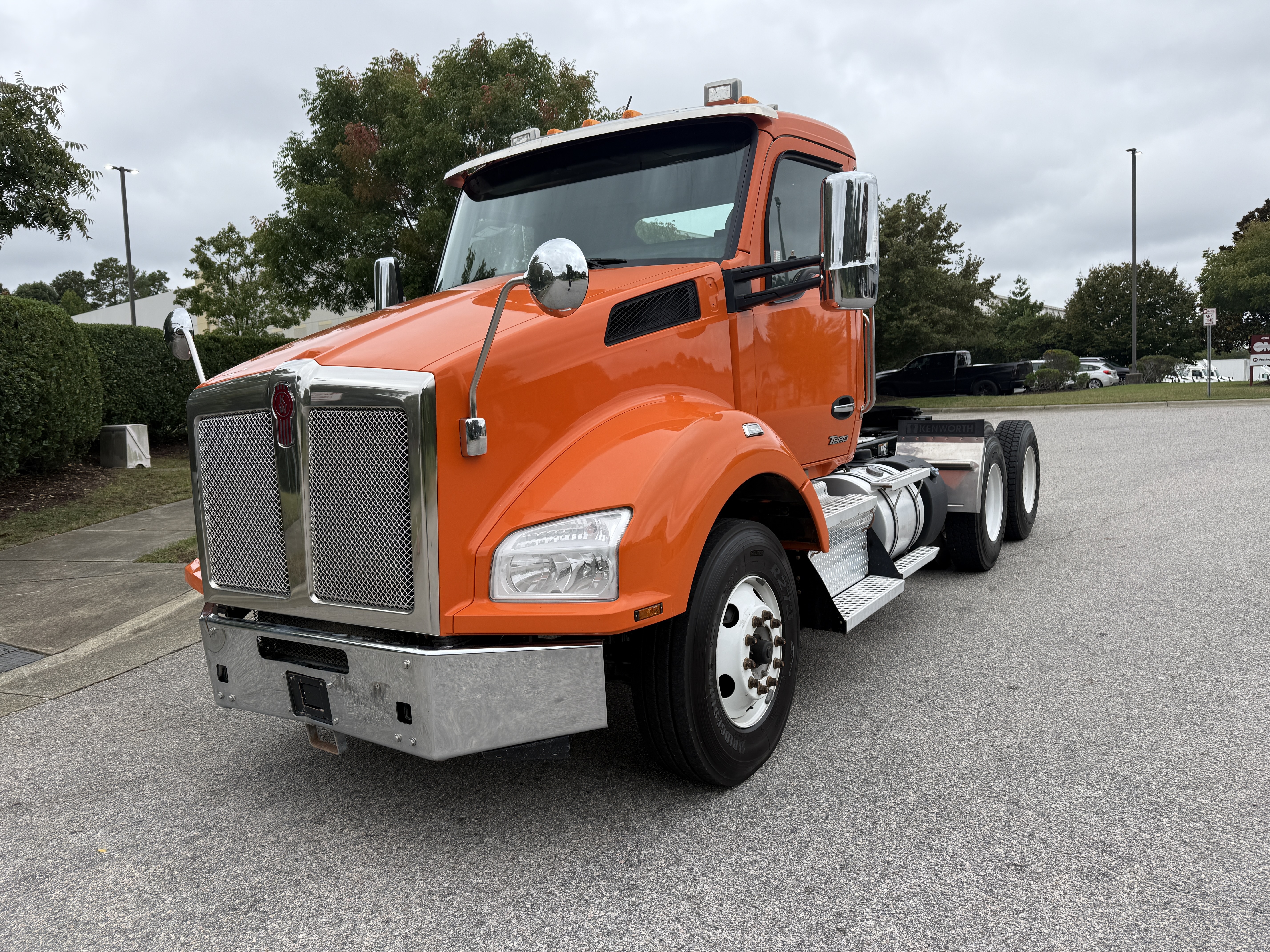 2023 KENWORTH T880 in Raleigh, NC