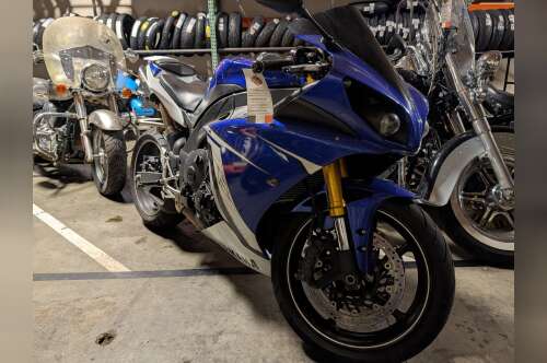2011 Yamaha YZF-R1 in winterville NC
