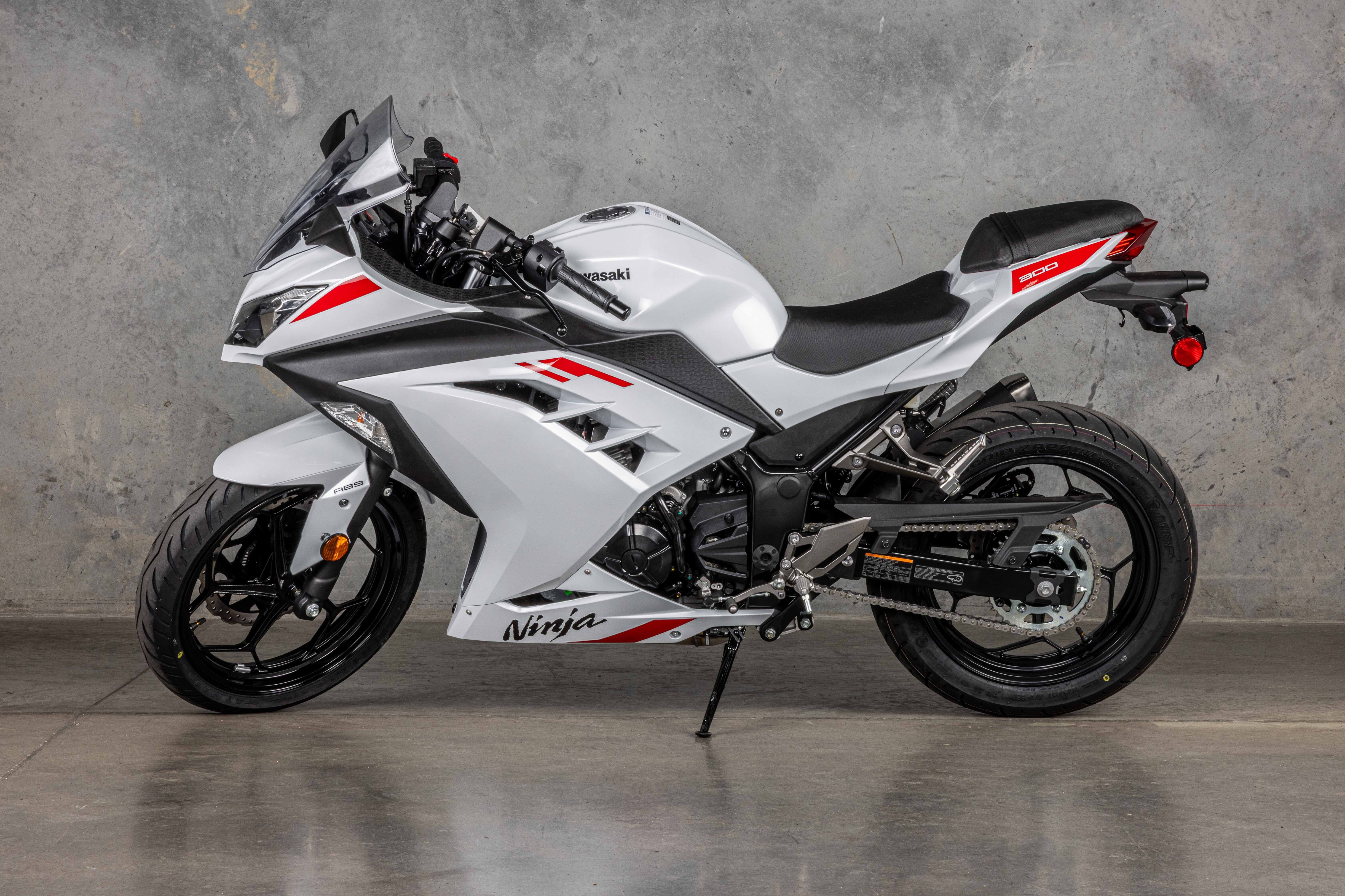 New 2026 Kawasaki Ninja 300 395625 Abs For Sale in Centerville, UT
