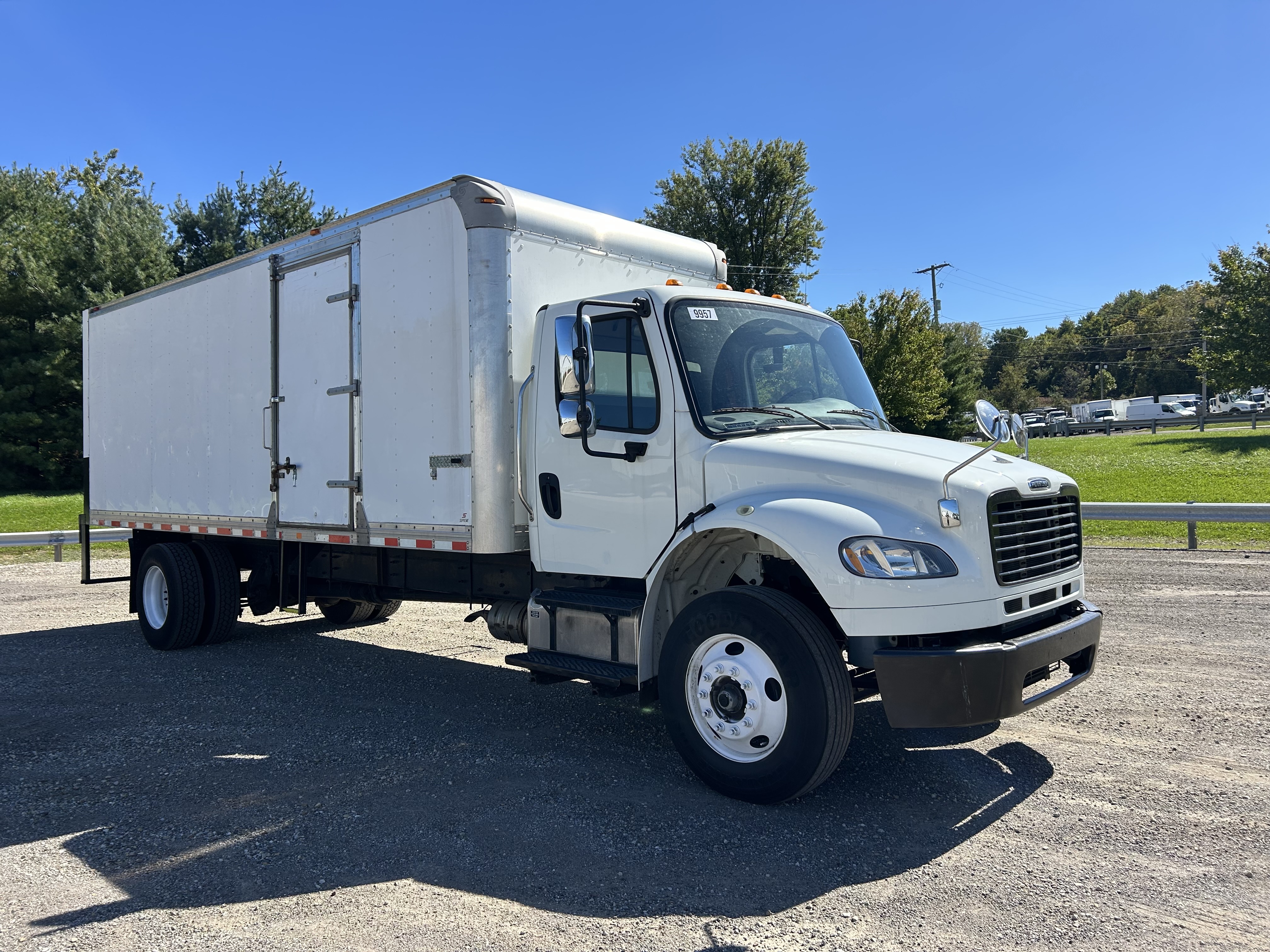 2019 FREIGHTLINER BUSINESS CLASS M2 106 in Mount Vernon, OH