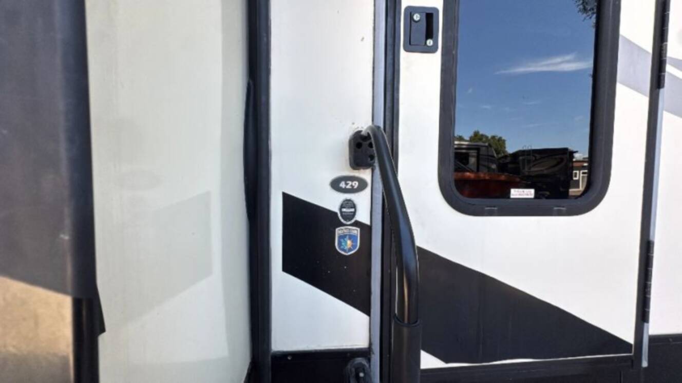 A photo of this 2017 Heartland Road Warrior FW TH 429RW