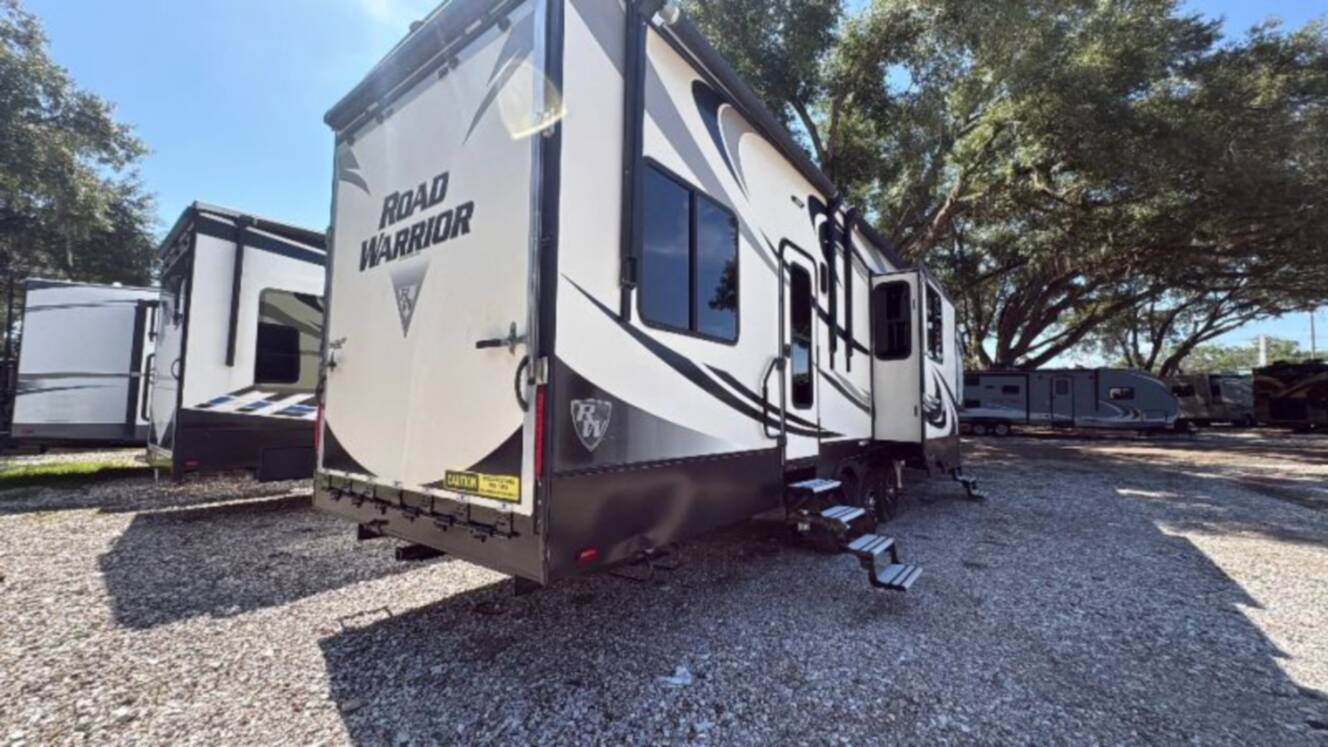 A photo of this 2017 Heartland Road Warrior FW TH 429RW