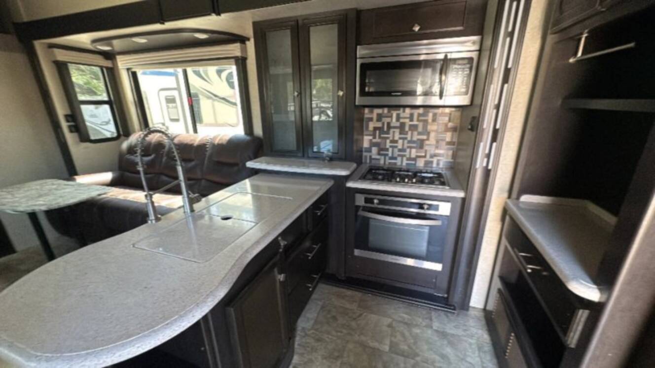 A photo of this 2017 Heartland Road Warrior FW TH 429RW
