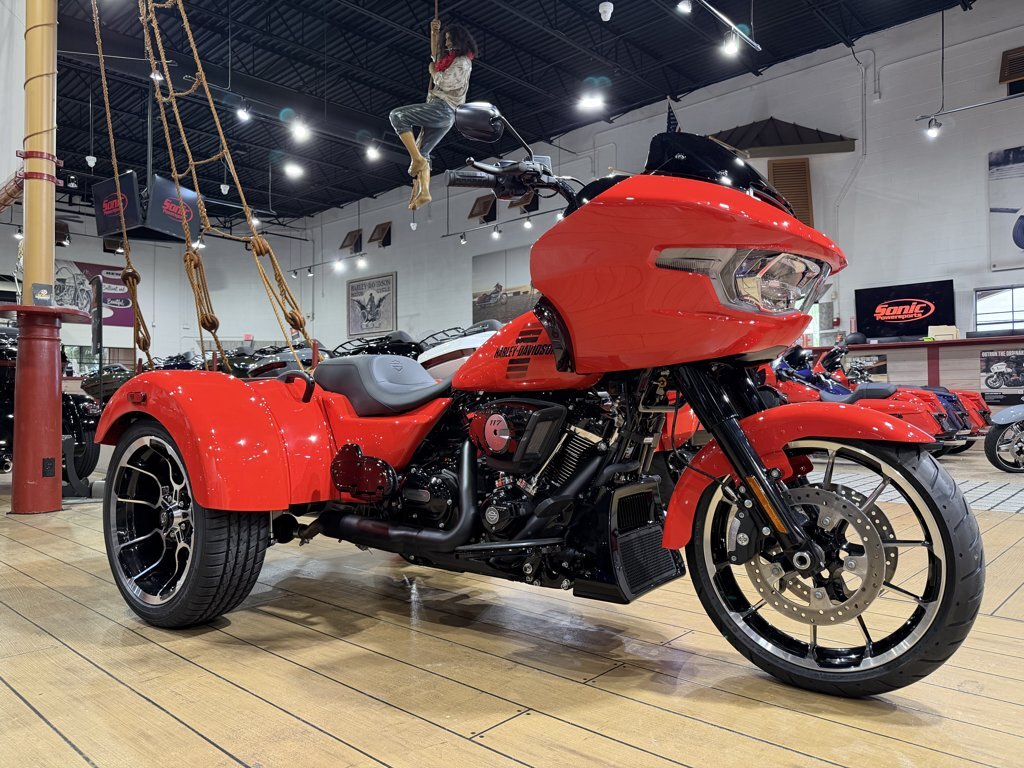 2026 Harley-Davidson ROAD GLIDE 3 3 in Stuart, FL