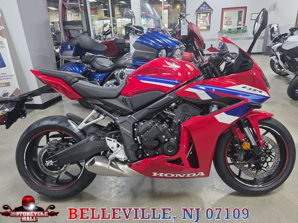 2026 Honda® CBR650R E-Clutch BASE in Belleville, NJ