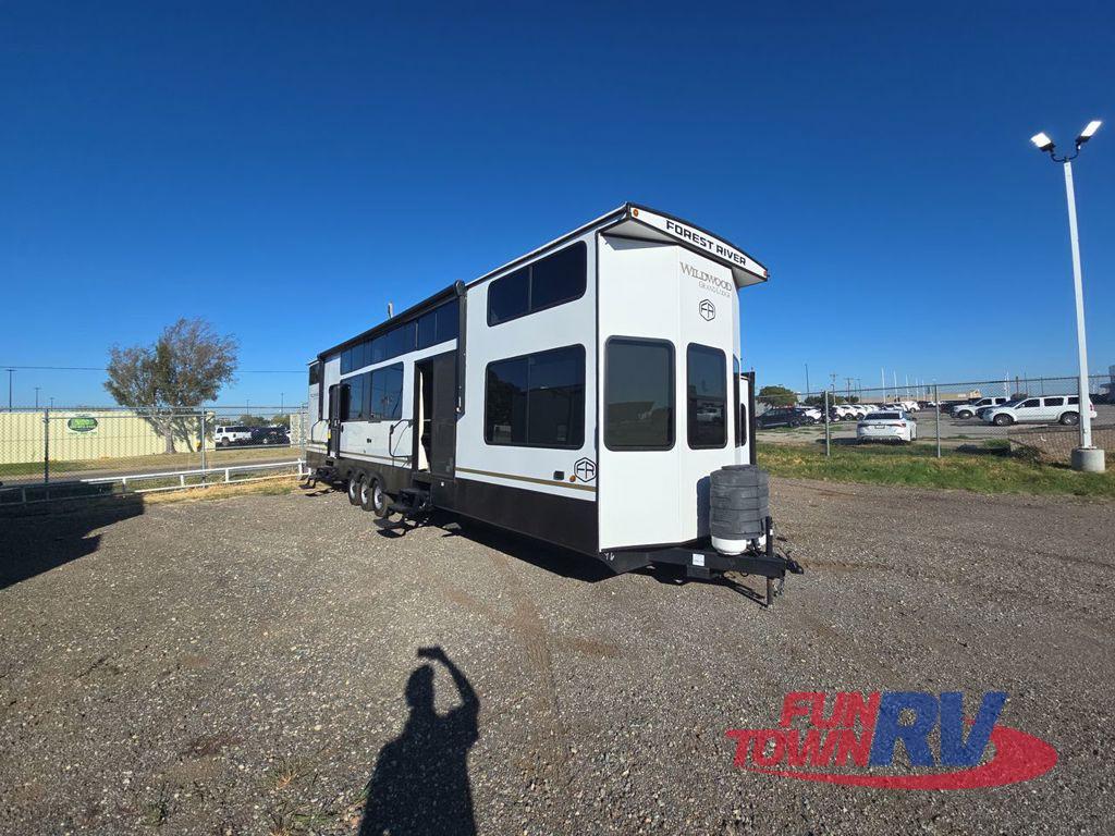 2025 Forest River Rv Wildwood Grand Lodge 44VIEW in oklahoma city OK