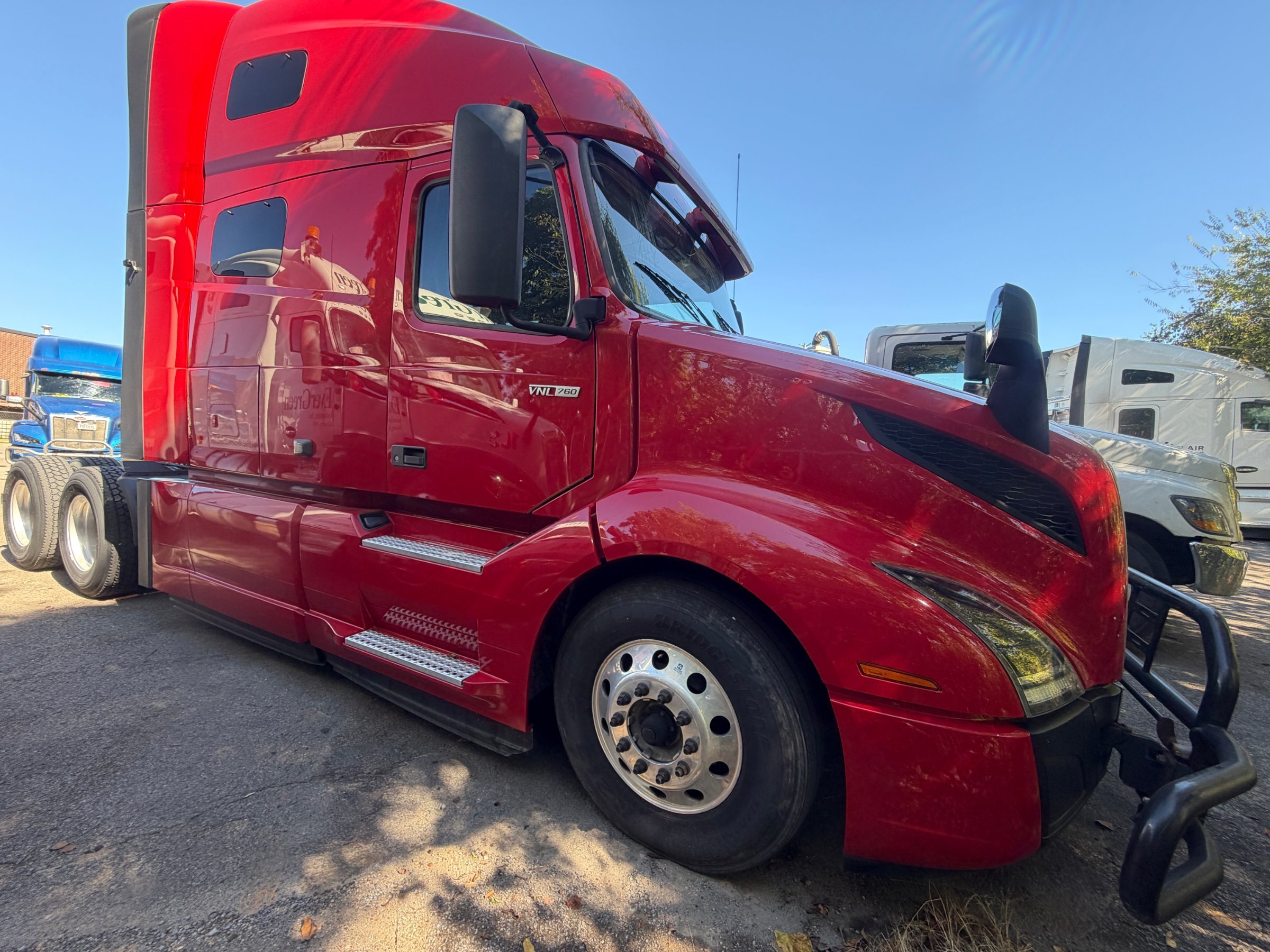 2022 VOLVO VNL64T760 in Nashville, TN