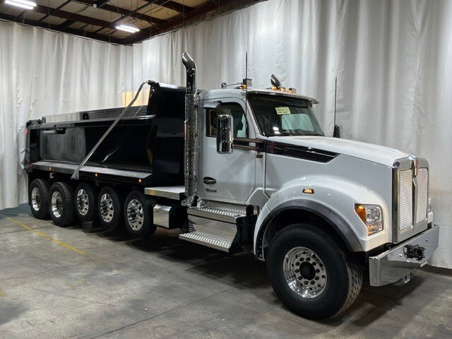 2027 KENWORTH T880S PH in Denver, CO