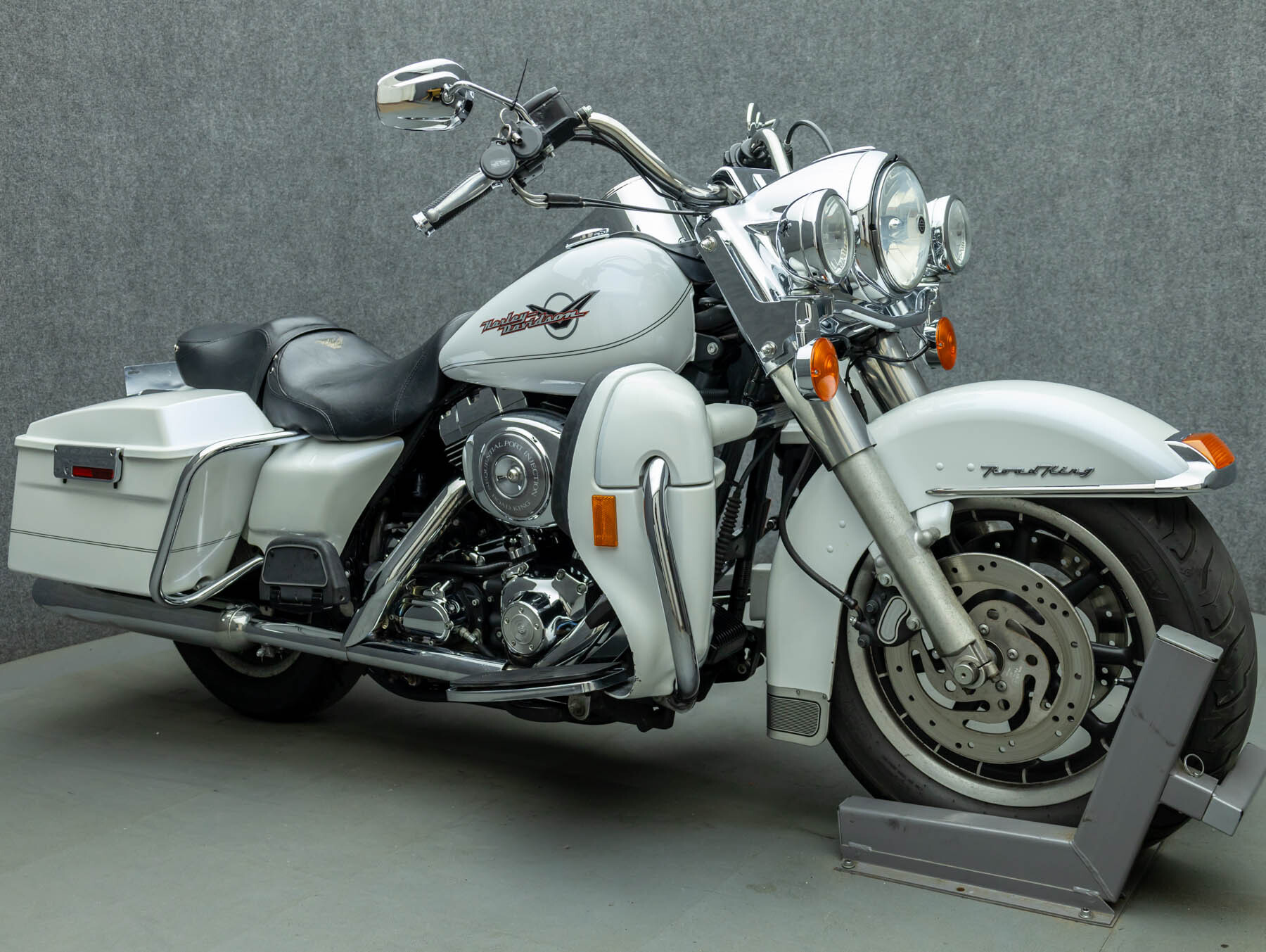 2006 Harley Davidson FLHRI ROAD KING BASE in Pembroke, NH