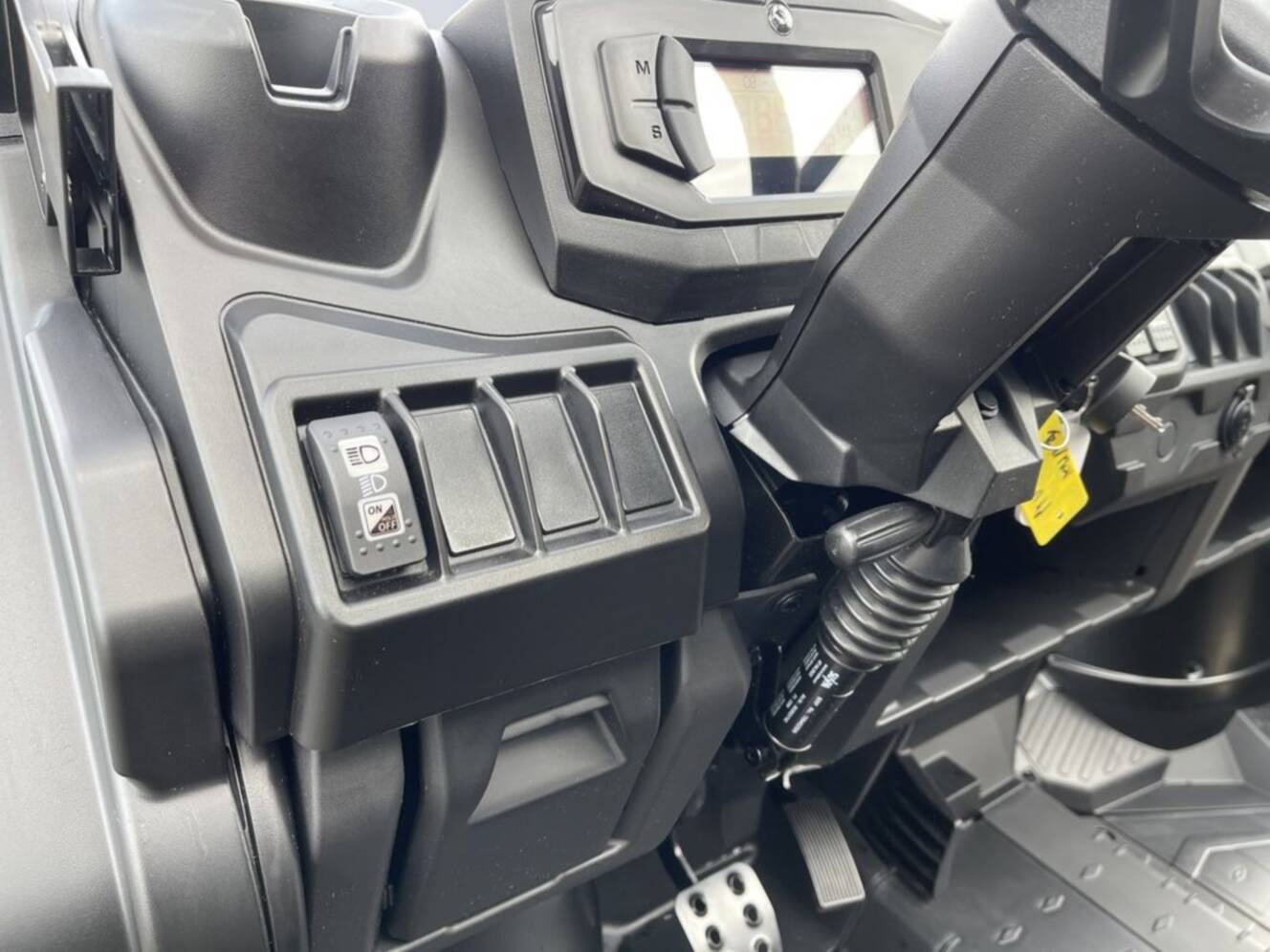 A photo of this 2026 Can-Am Defender DPS HD7 Compass Green