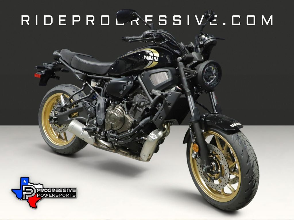 2026 Yamaha XSR700TB 700 in Sherman, TX