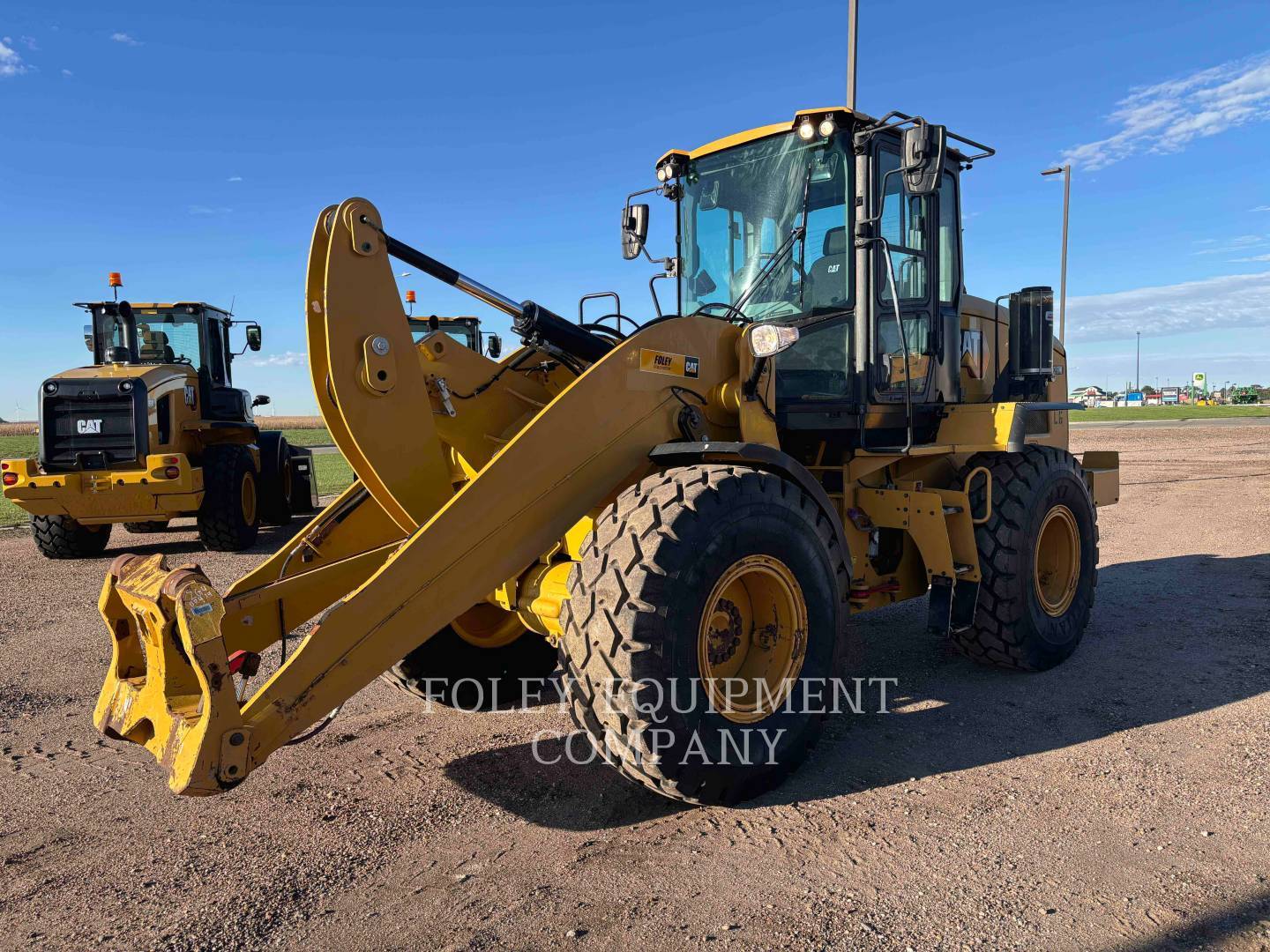 2021 CAT 926MHL in Colby, KS