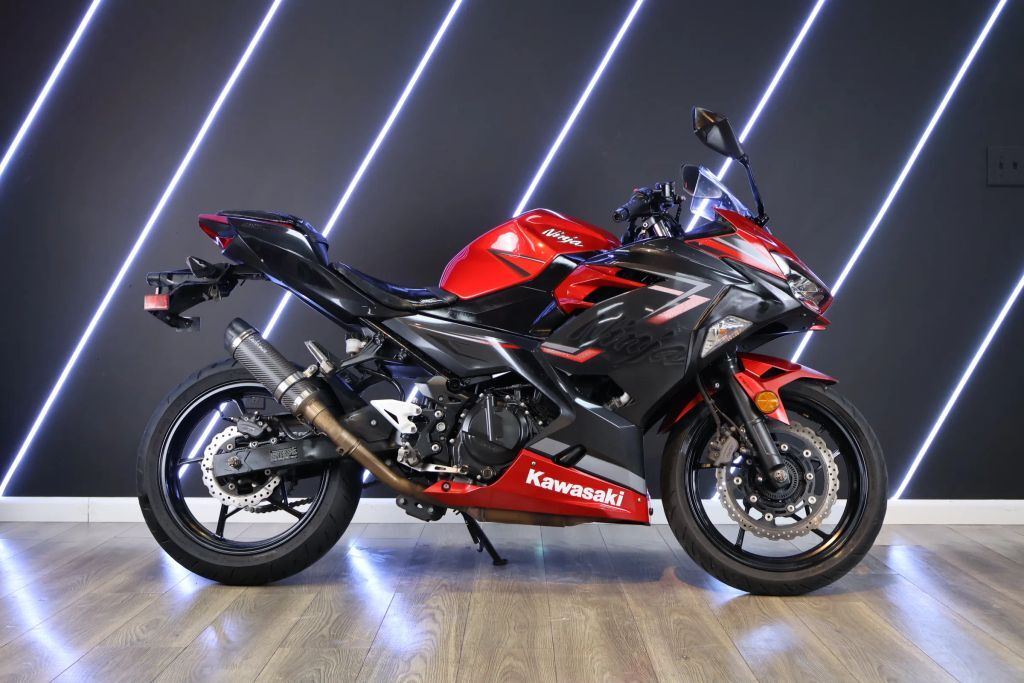 2019 Kawasaki Ninja 400 ABS in hallandale FL