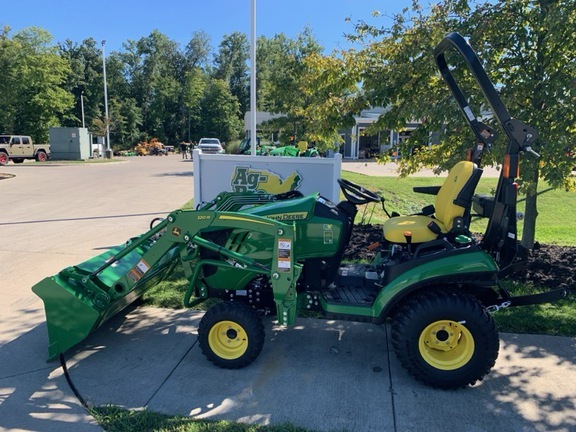 2026 John Deere 1025R in New Albany, OH