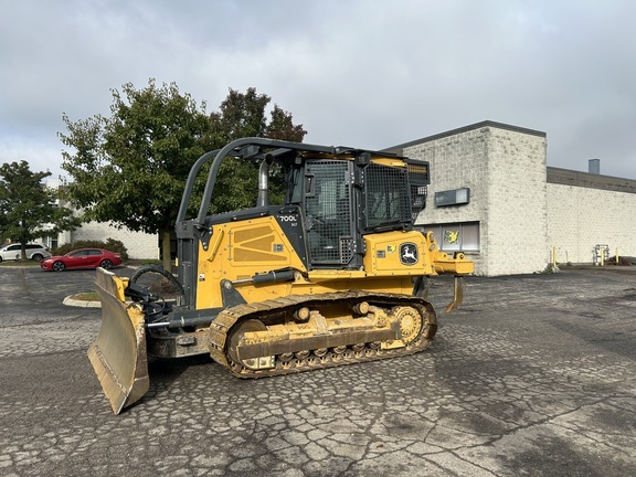 2023 John Deere 700L in Burbank, OH