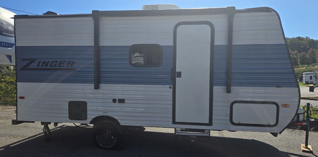 2024 Crossroads Rv Zinger Lite ZR18BH in hickory NC
