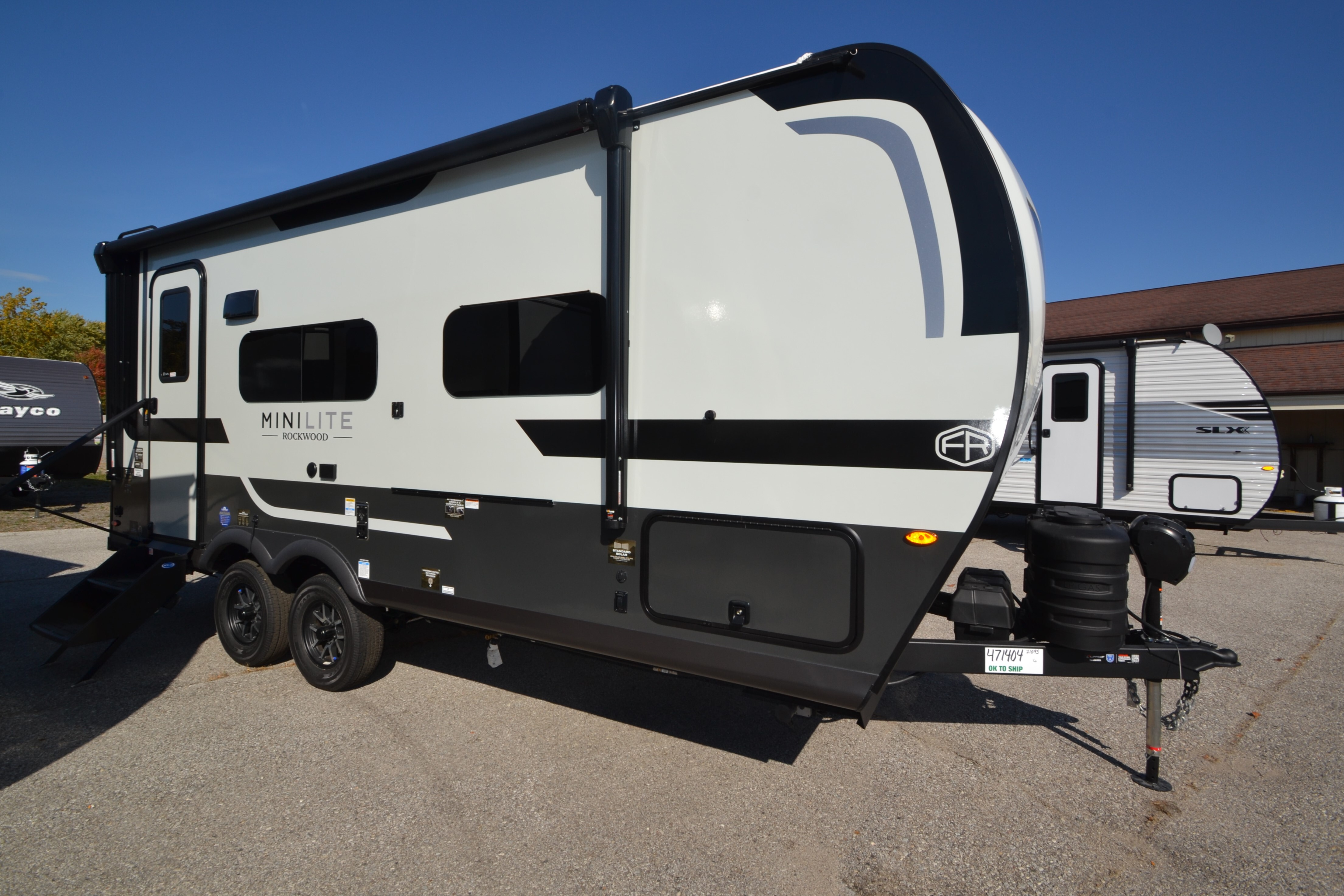 2027 Forest River Rockwood Mini Lite 2109S in saginaw MI