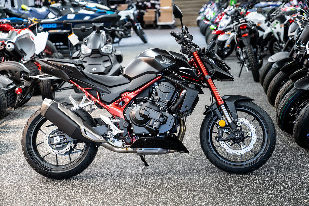 2026 Honda® CB750 Hornet E-Clutch E-CLUTCH in Upper Darby, PA