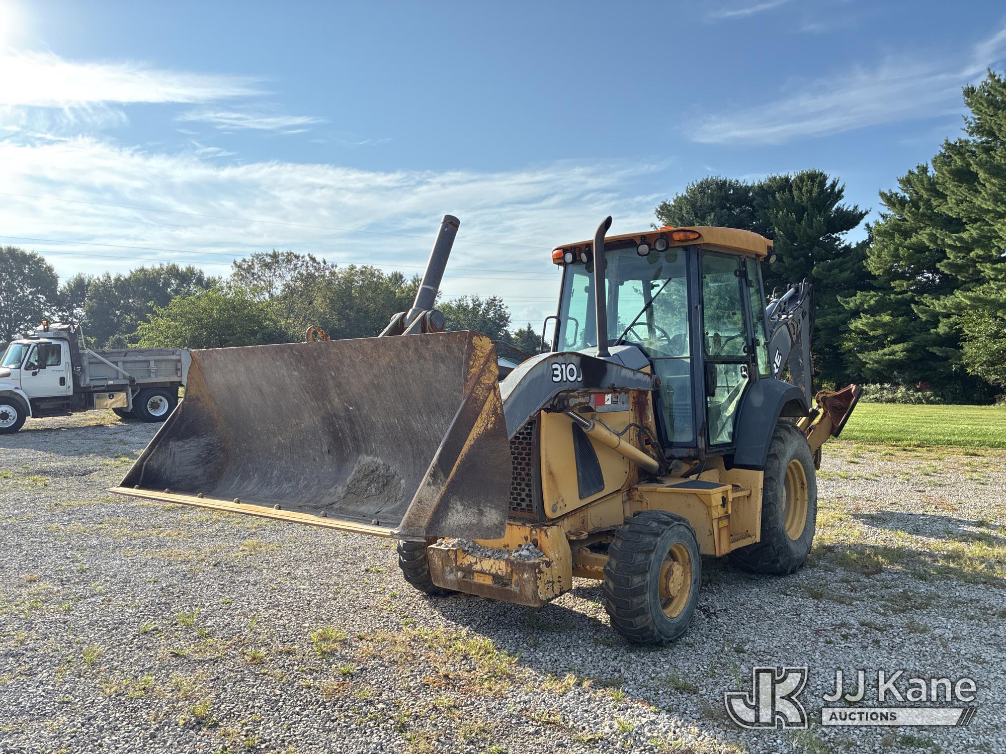 2010 John deere 310J 4x4 in Ashland, OH