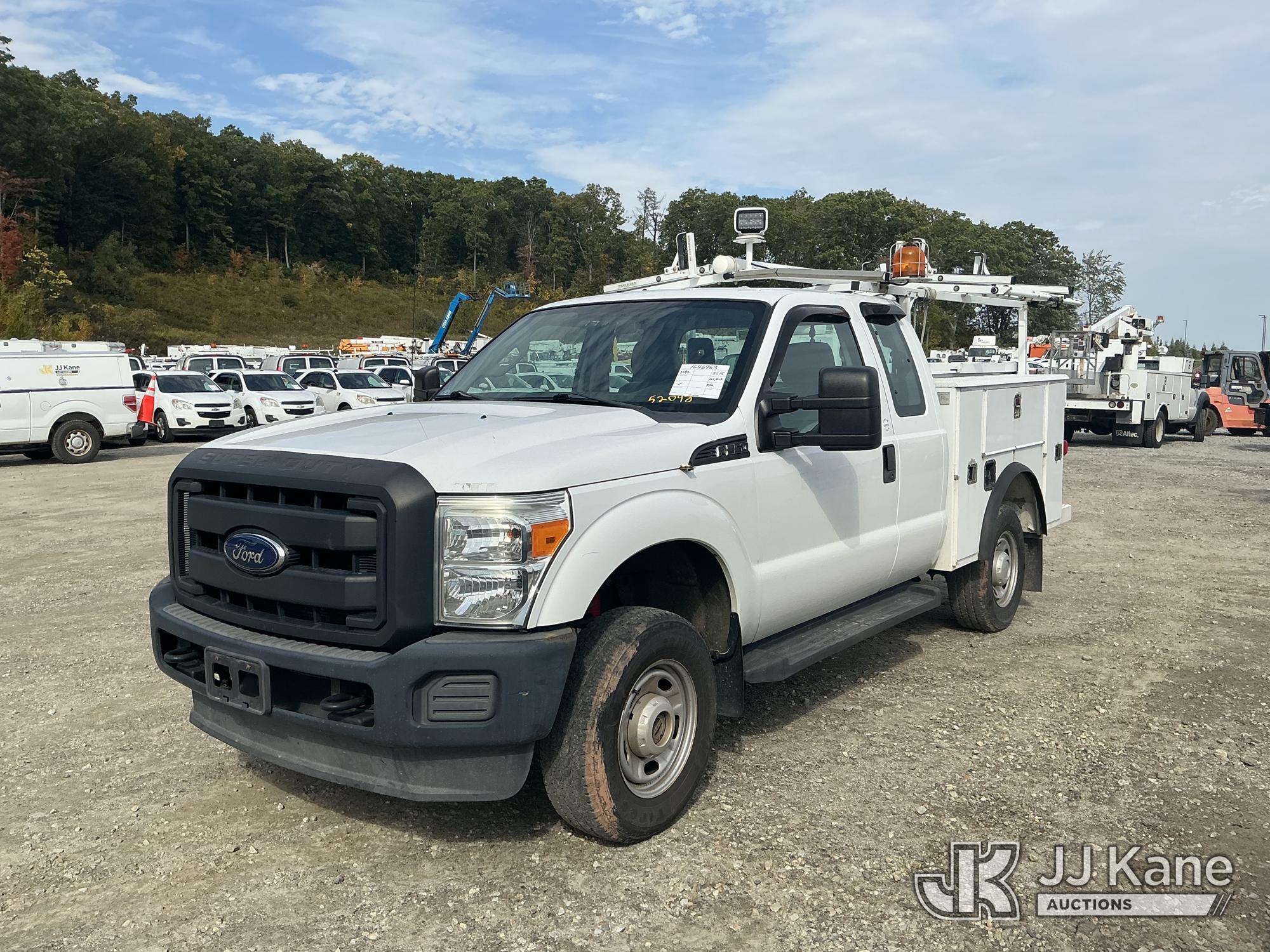 2015 Ford F350 4x4 in Shrewsbury, MA