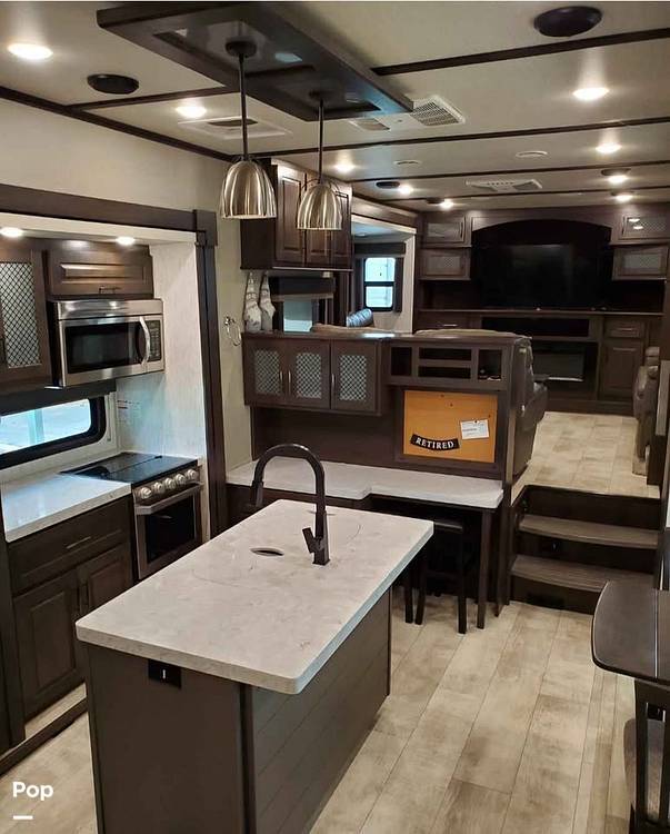 2021 Grand Design Momentum 376THS in auberry CA