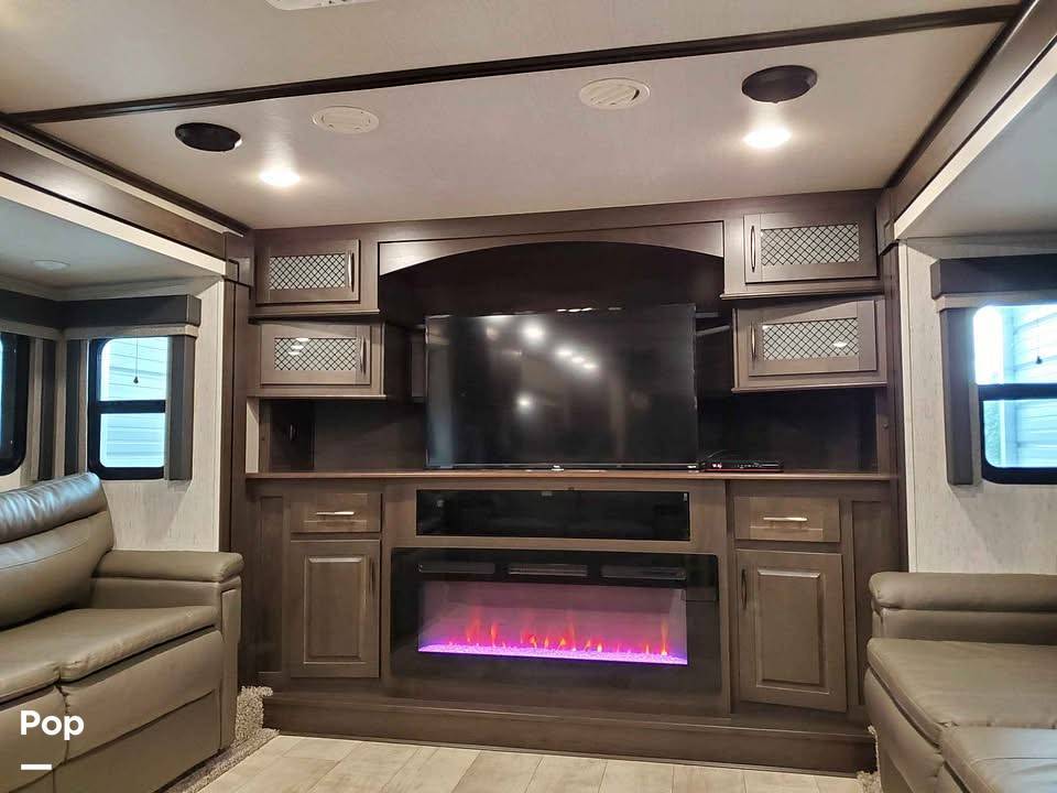 2021 Grand Design Momentum 376THS in auberry CA