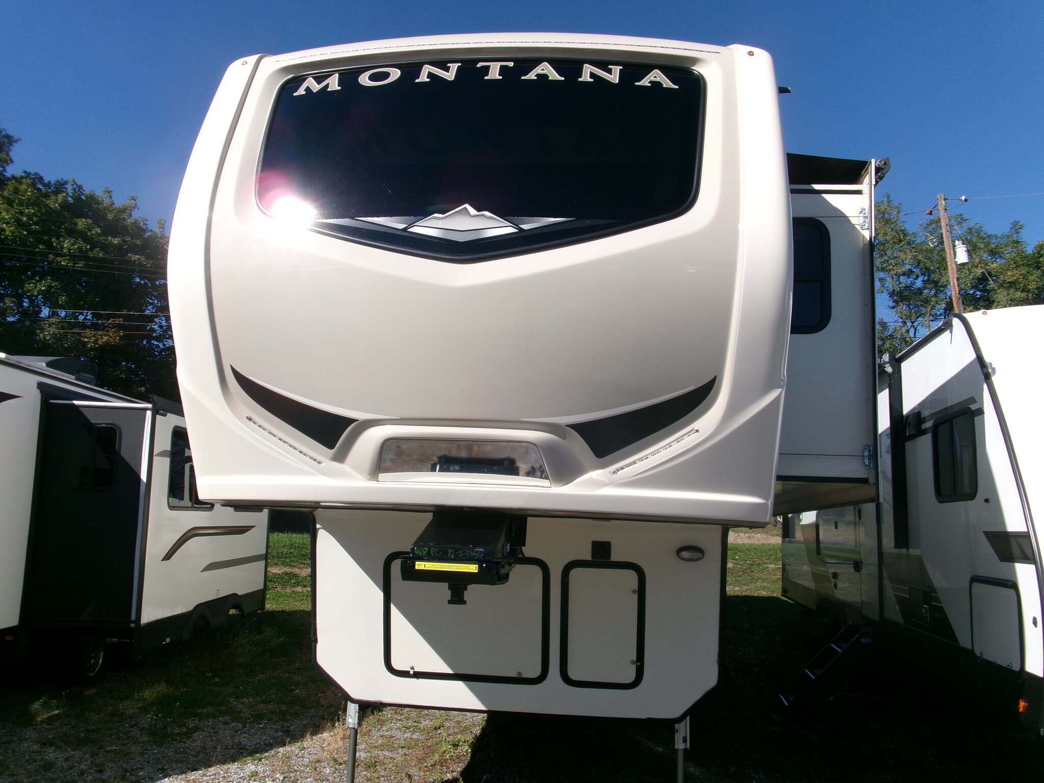 2018 Keystone Montana 3811MS in duncansville PA