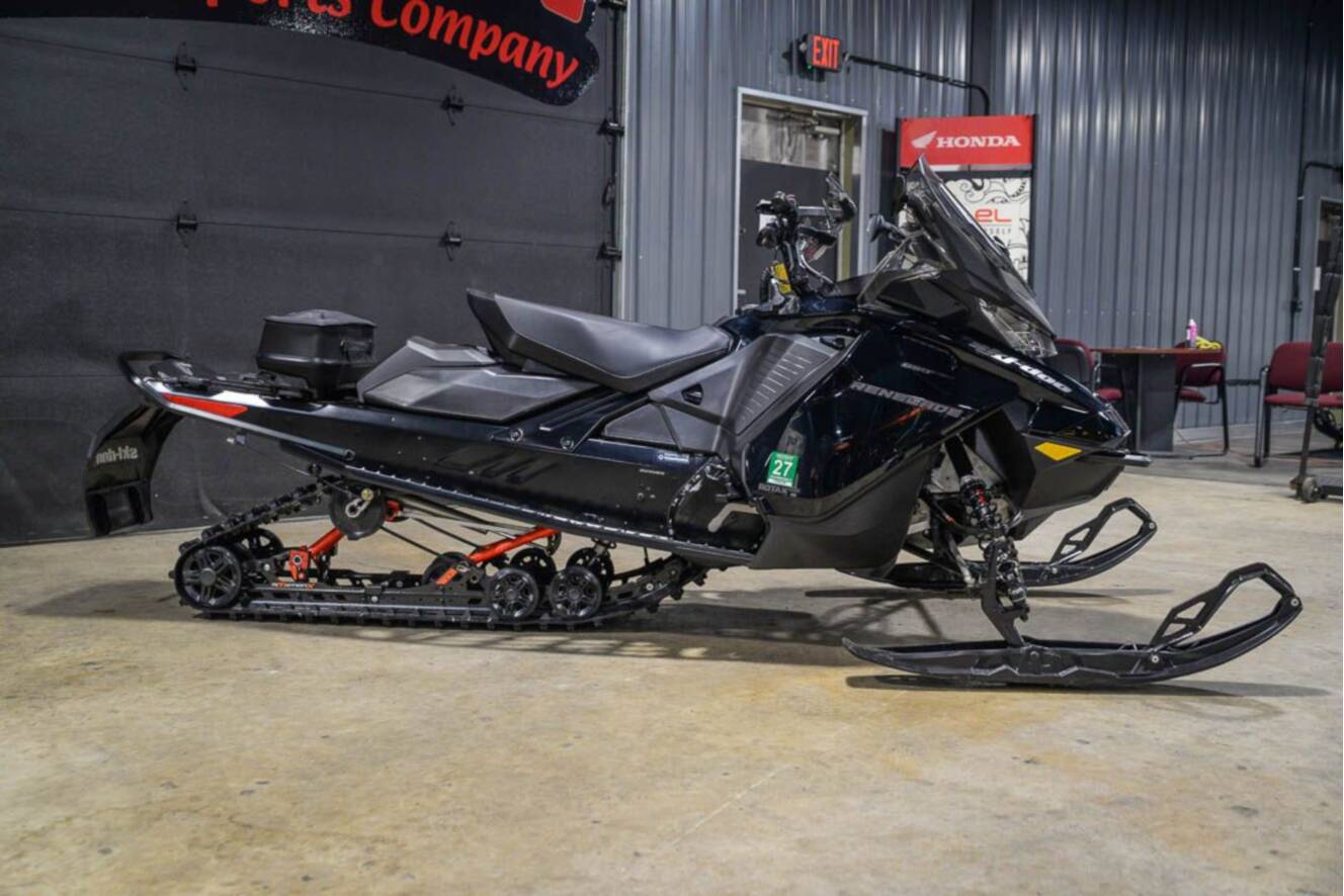 A photo of this 2022 Ski-Doo Renegade Adrenaline 850 E-TEC ES RipSaw 1.25