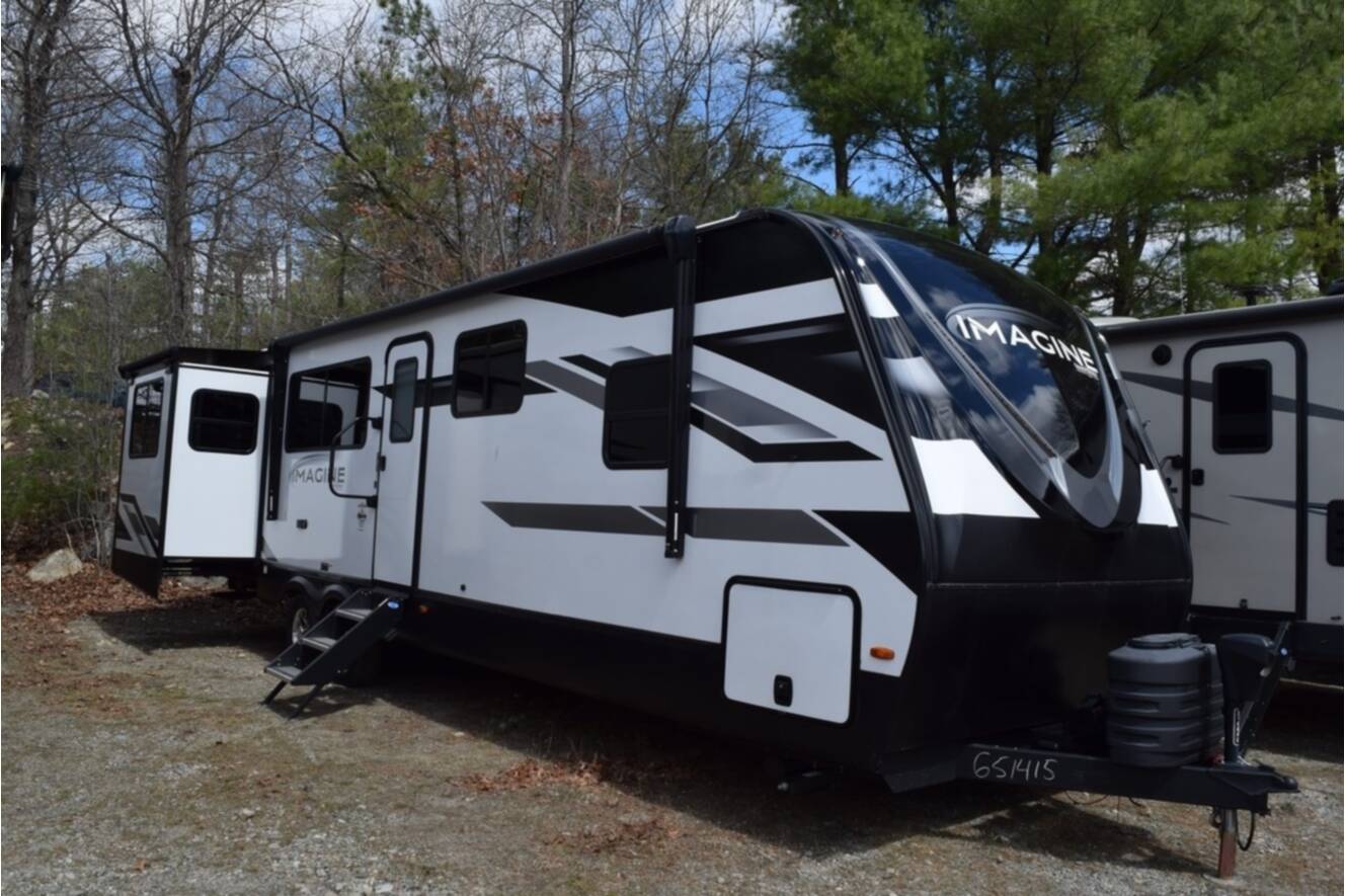 A photo of this 2024 Grand Design Imagine 3100RD