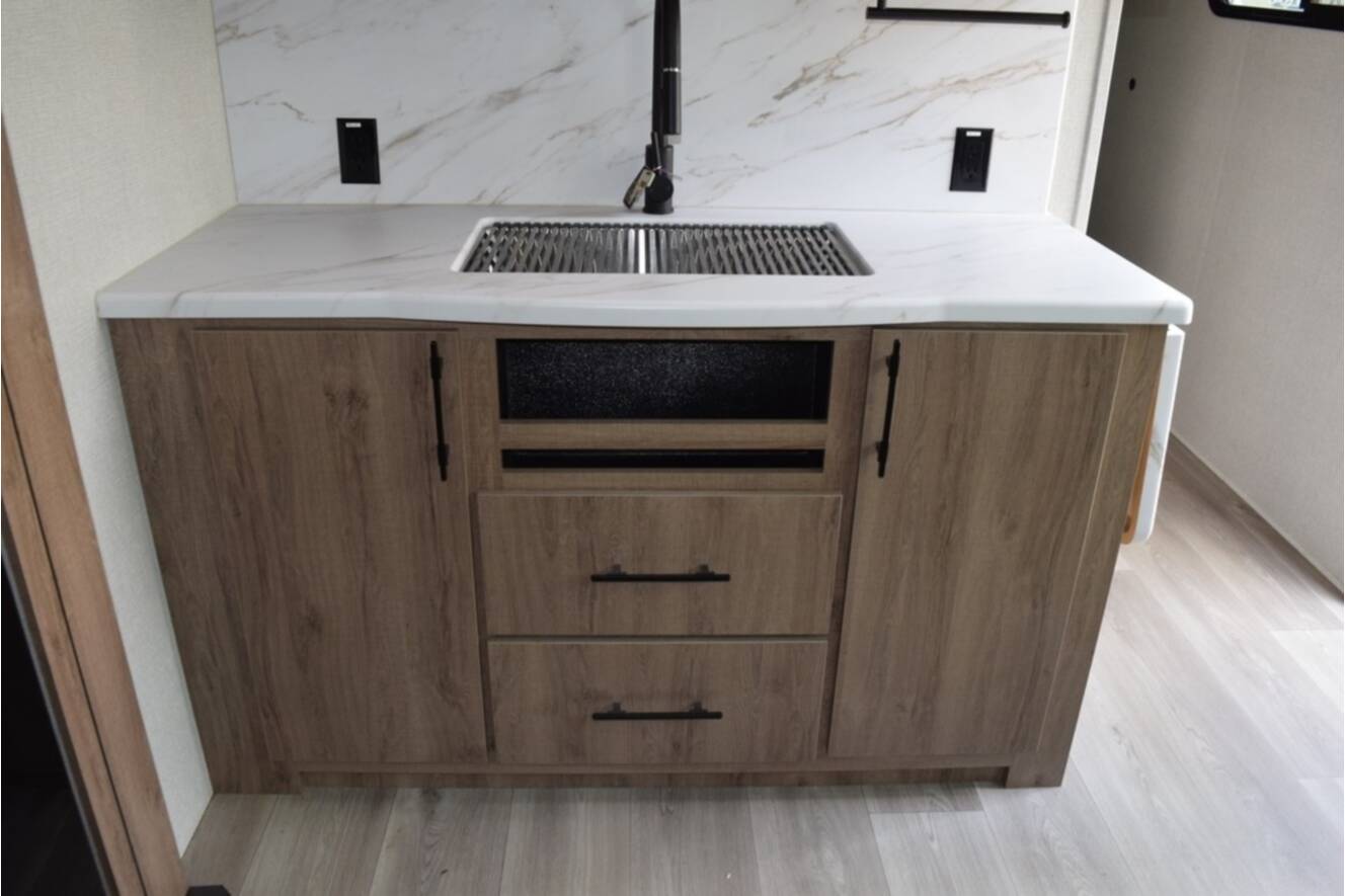 A photo of this 2024 Grand Design Imagine 3100RD