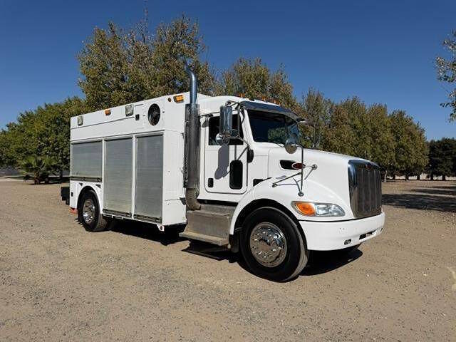 2013 PETERBILT 337 in Oakdale, CA