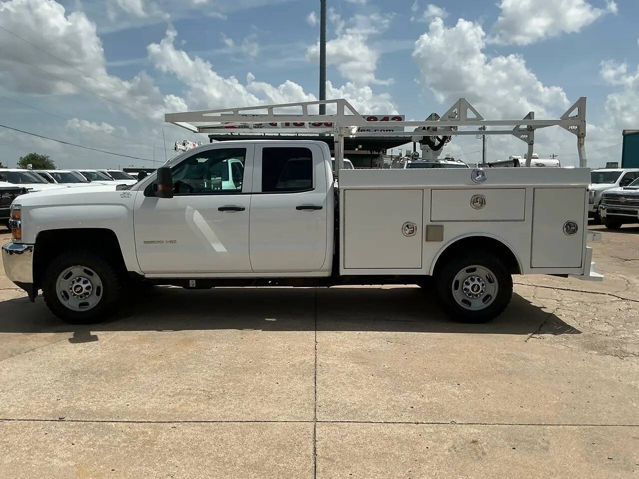 2019 CHEVROLET Silverado 2500HD in Collinsville, OK