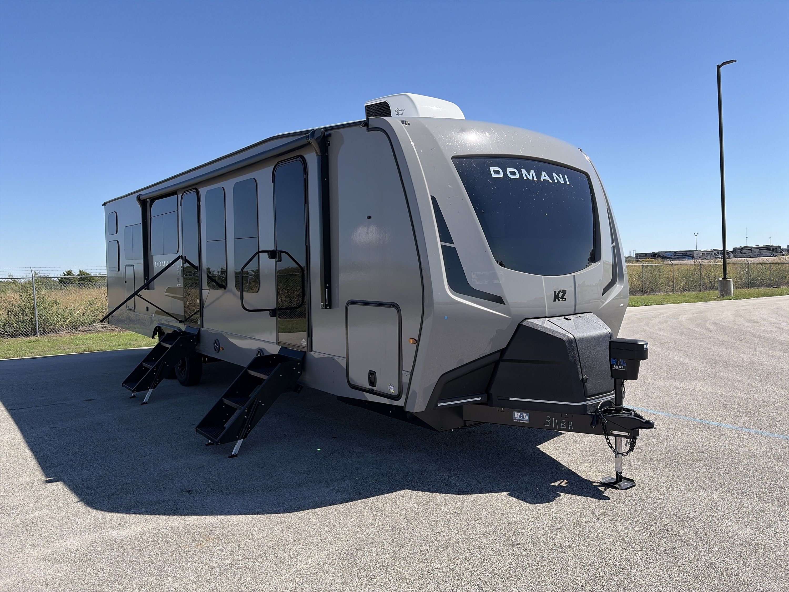 2027 K-Z Rv DOMANI 311BH in alvarado TX