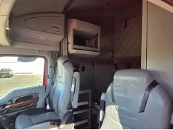 2021 KENWORTH T680