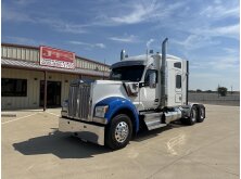 Commercial Truck Trader Spotlight: Kenworth W990 image