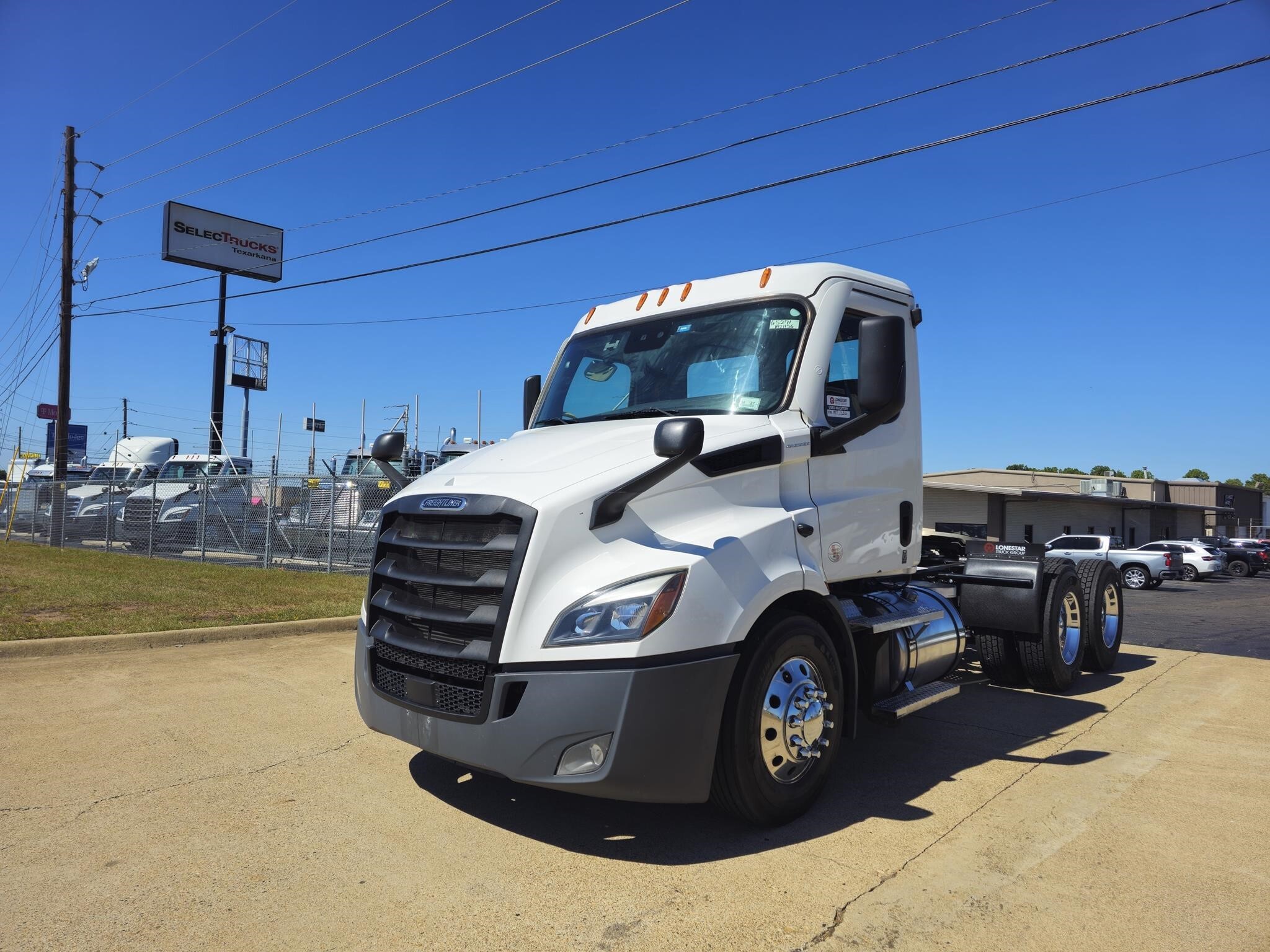 2022 FREIGHTLINER CASCADIA 116 in Texarkana, TX