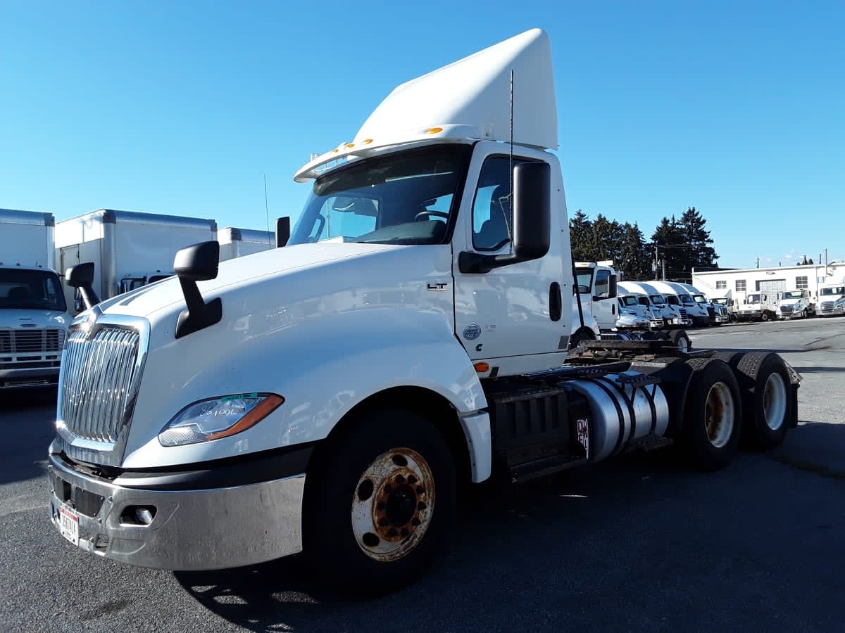 2019 INTERNATIONAL LT625 DAYCAB T/A in Allentown, PA