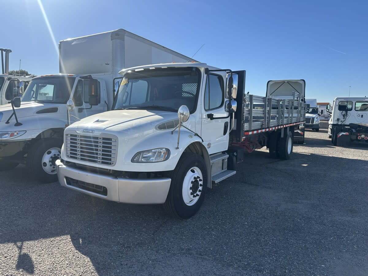 2018 FREIGHTLINER BUSINESS CLASS M2 106 in Phoenix, AZ