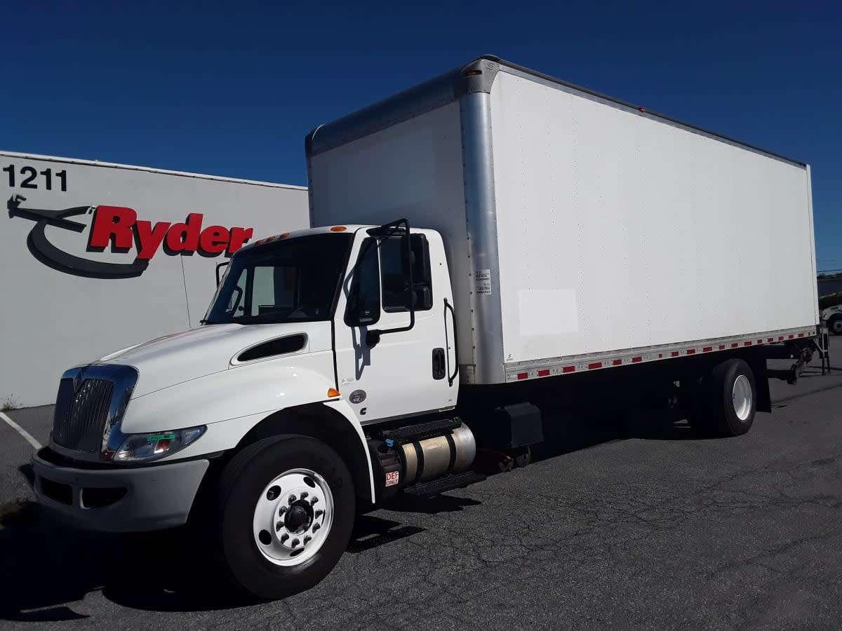2019 INTERNATIONAL 4300 in Allentown, PA