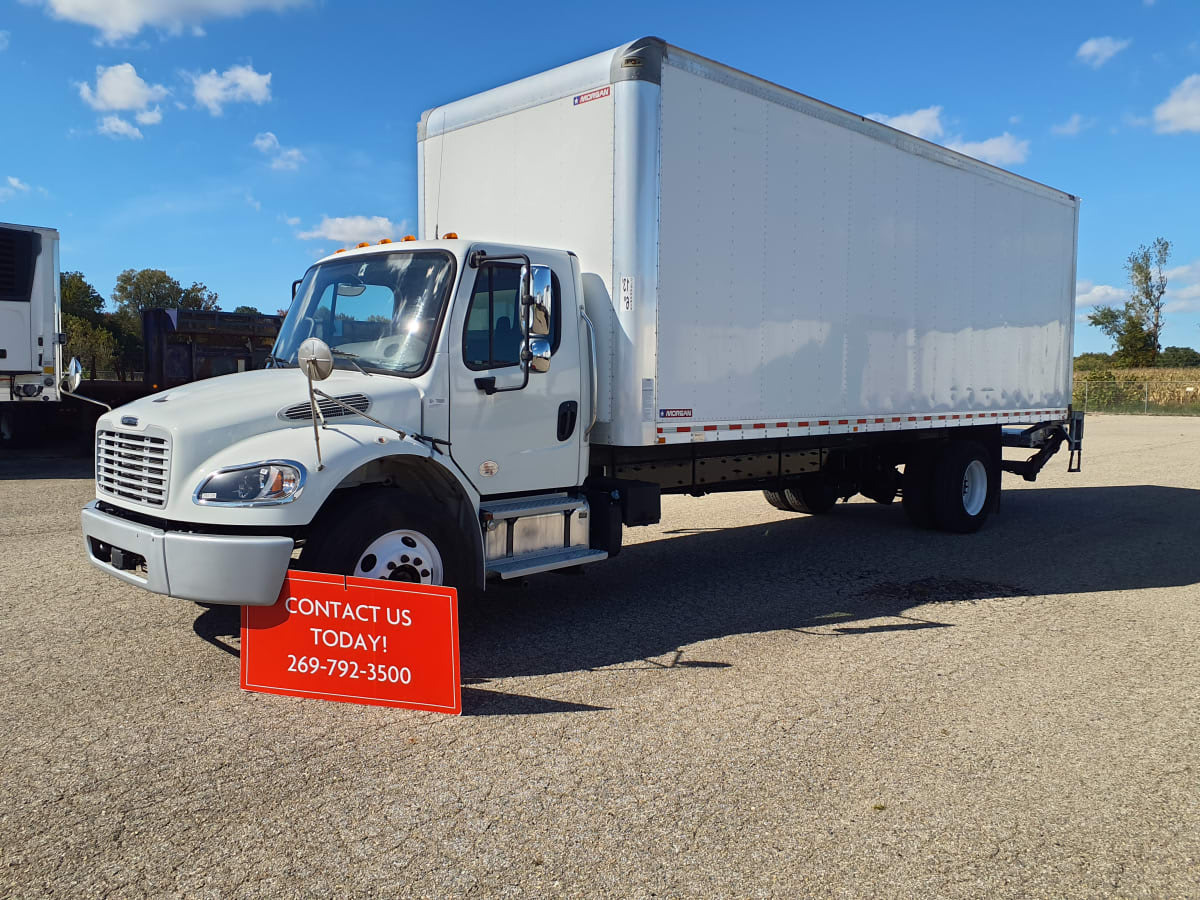 2021 FREIGHTLINER BUSINESS CLASS M2 106 in Wayland, MI