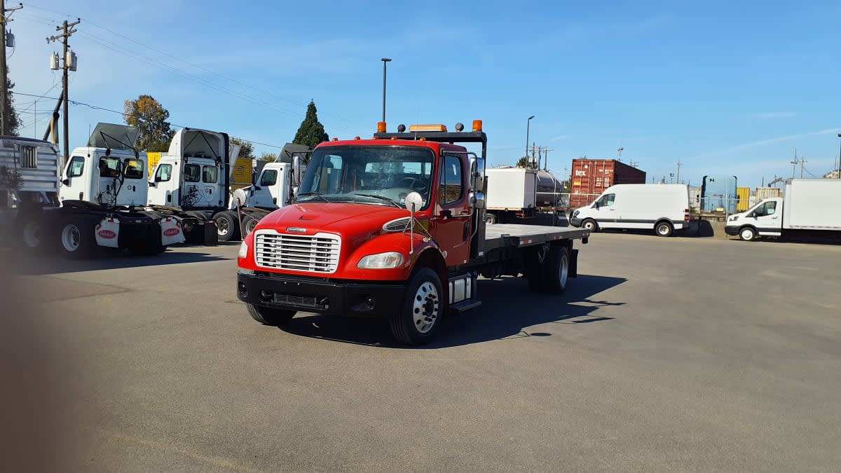 2018 FREIGHTLINER BUSINESS CLASS M2 106 in Tacoma, WA